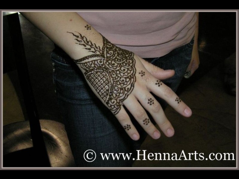 Henna tattoo just for fun - Random mehndi design collection