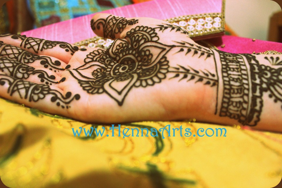 Henna tattoo questions and answers, facts about Henna Mehndi
