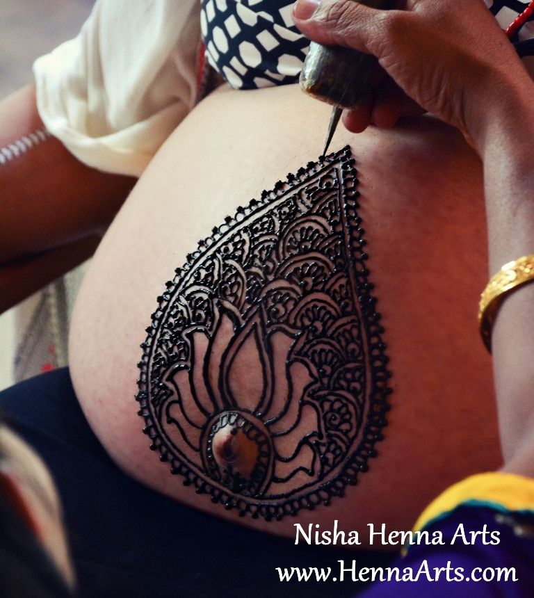 babyshower henna for expecting mother