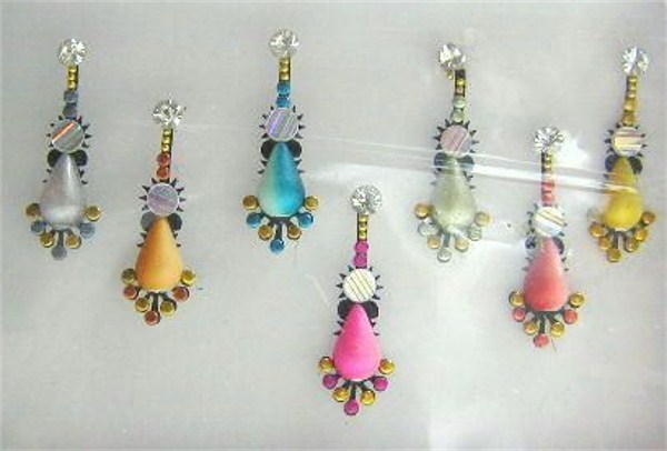 Designer Bindi and Indian ornaments, shop online at www.hennaarts.com