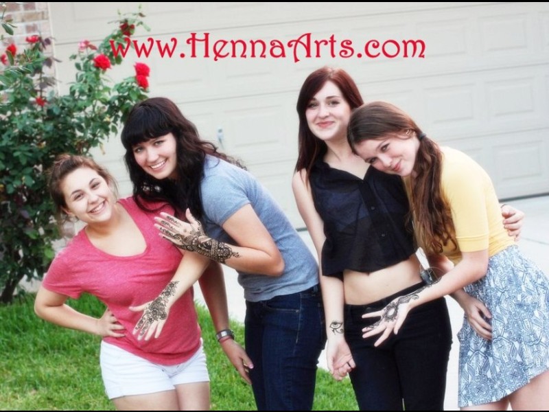 Henna with friends is always fun