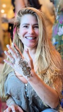 Henna on a corporate event by Nisha