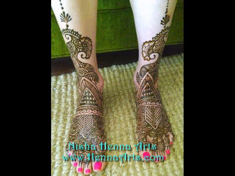 dulhan mehndi traditional style for modern bride